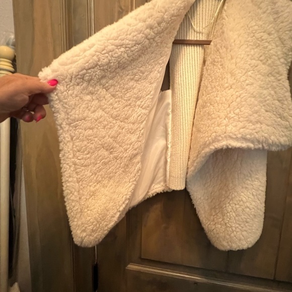 #3299.  A.N.A Cream Faux Sherpa/Ribbed Knit Vest w/ Draped Pointed Collar Size M - Picture 2 of 9